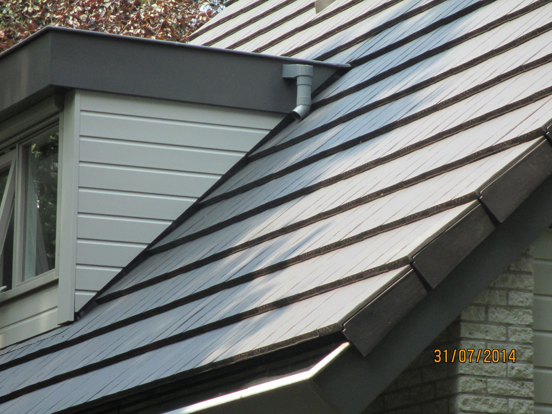 Versatile Clay Roof Tiles | Variety of Finishes & Colours | Galex