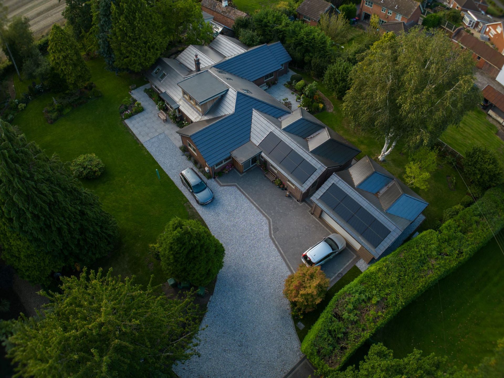 Galex Plasma tile in a metallic grey glaze with in-line solar