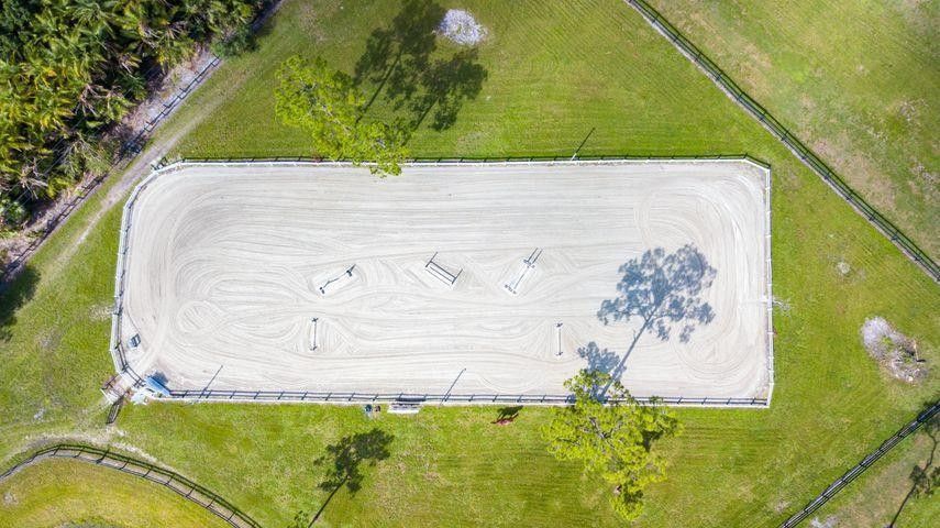 Sand Arena Maintained Daily With Tractor and Sophisticated Equitment