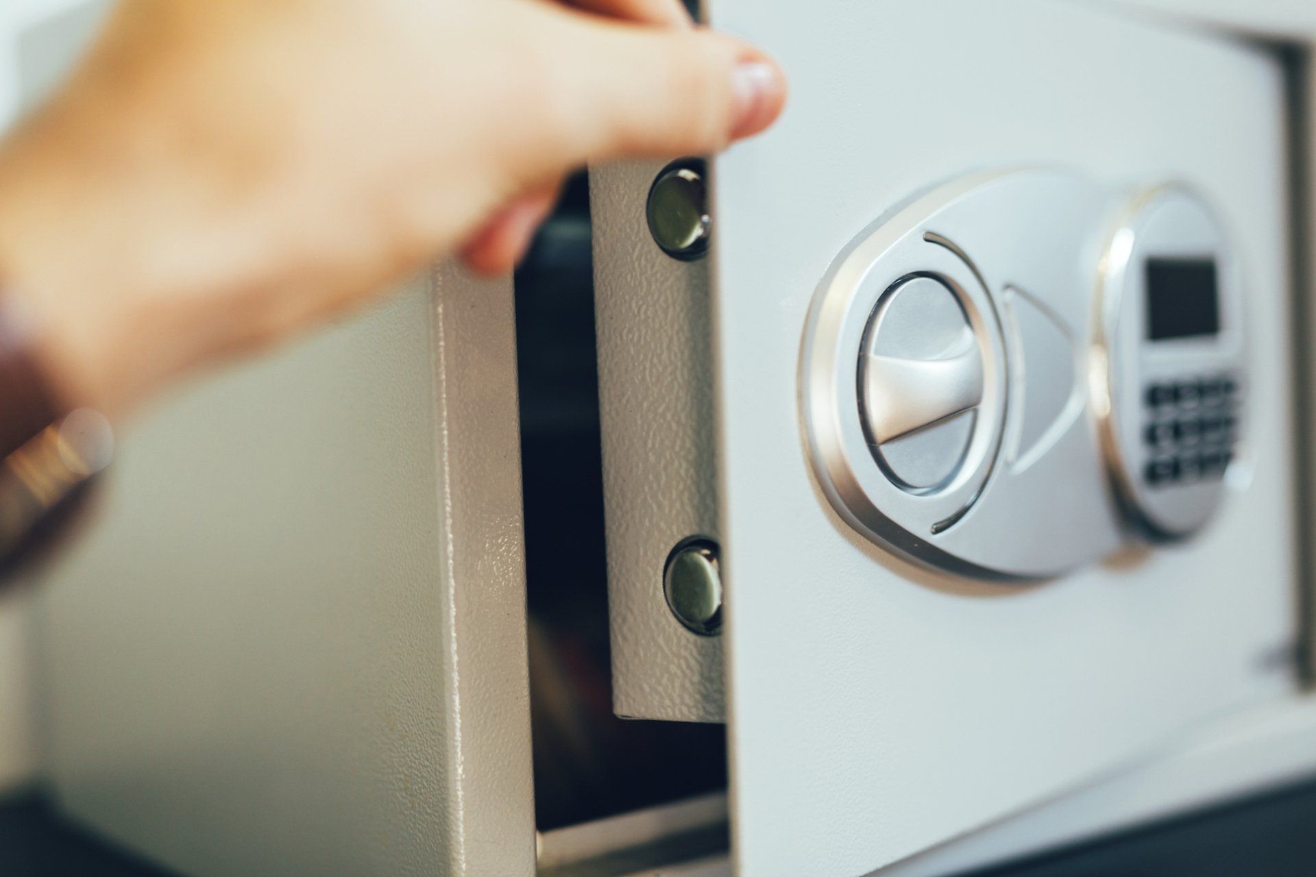 Damaged Safe - Staunton, VA - Jenkins Security Services Inc