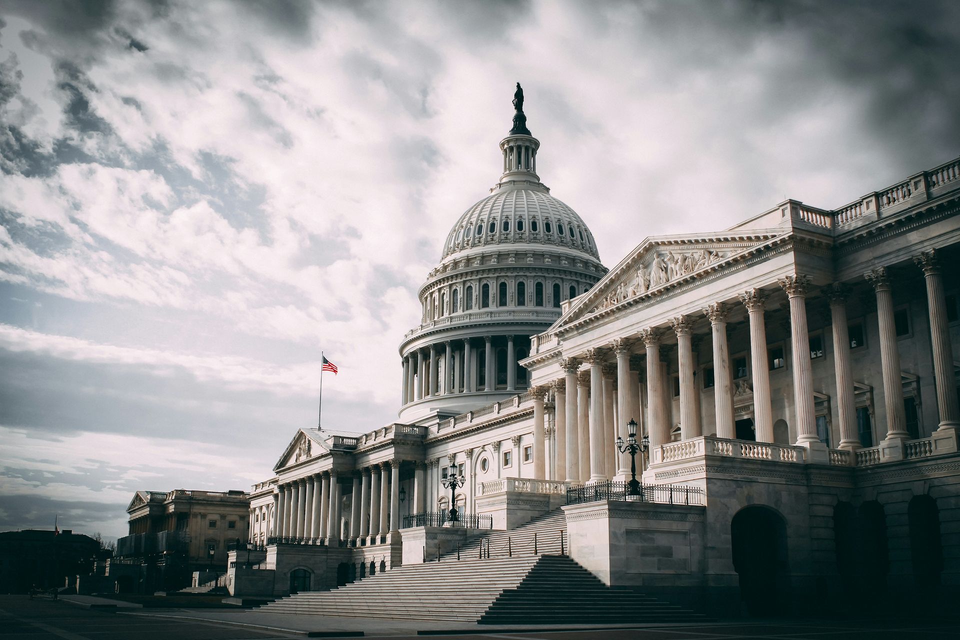 The United States Capitol in Washington DC, the destination for diplomatic relocations from London