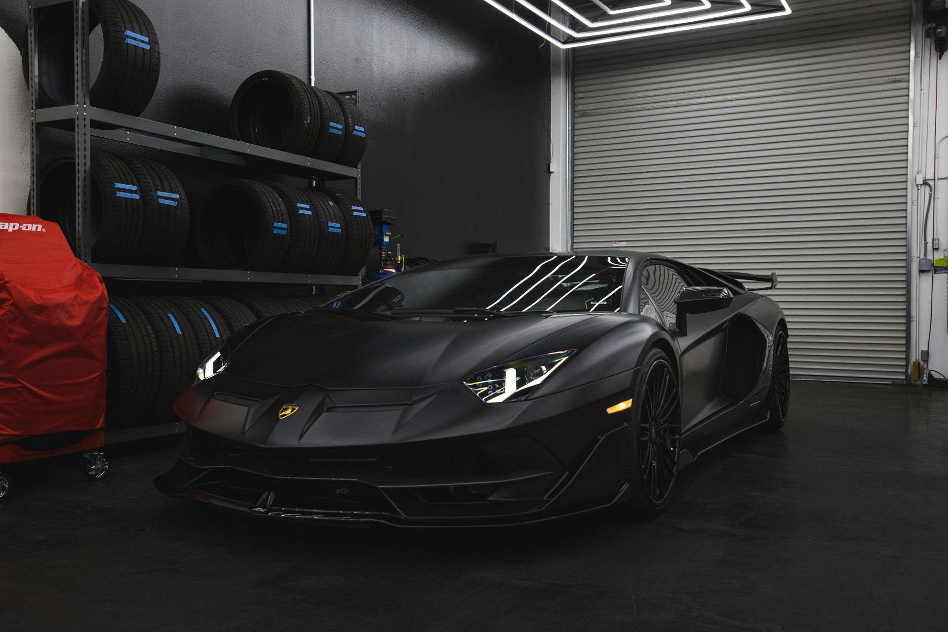 Enclosed supercar transport London — high-value vehicle shipping