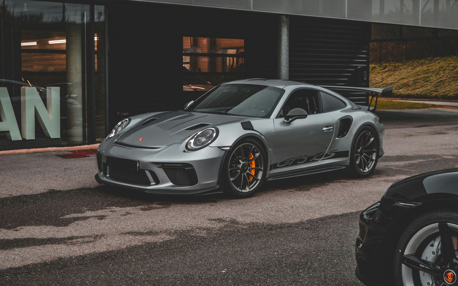 Porsche GT3 RS supercar transport London — The Supercar Mover enclosed international vehicle shippin