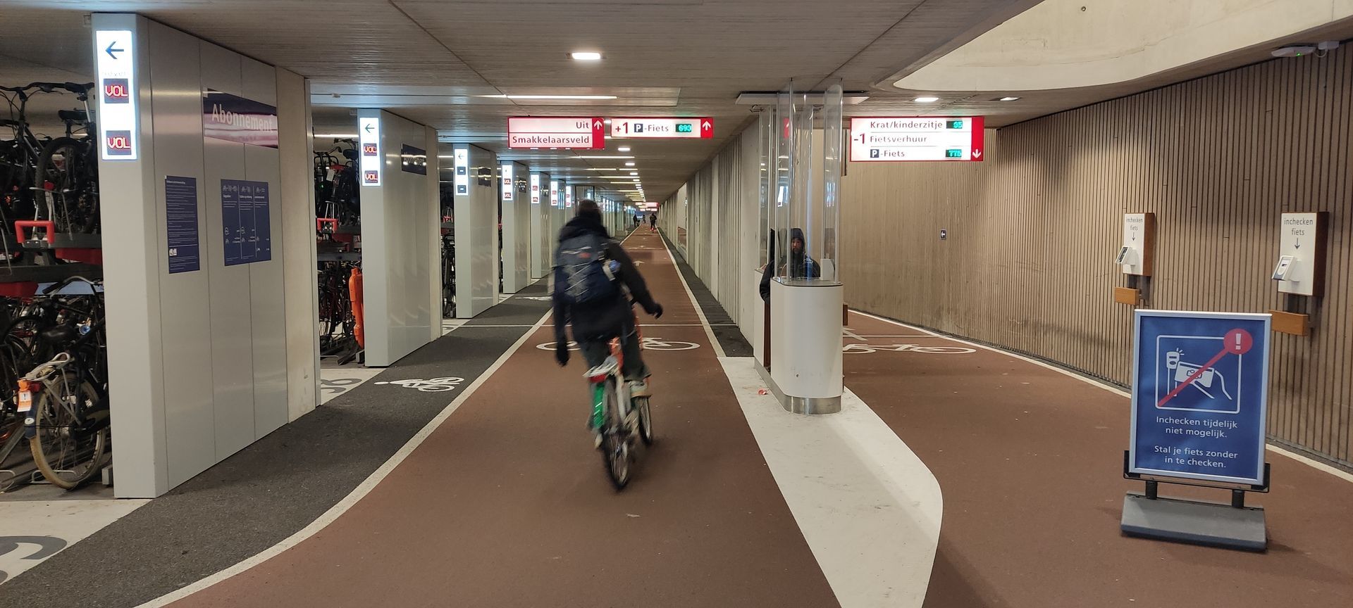 Entrance largest bike park Utrecht