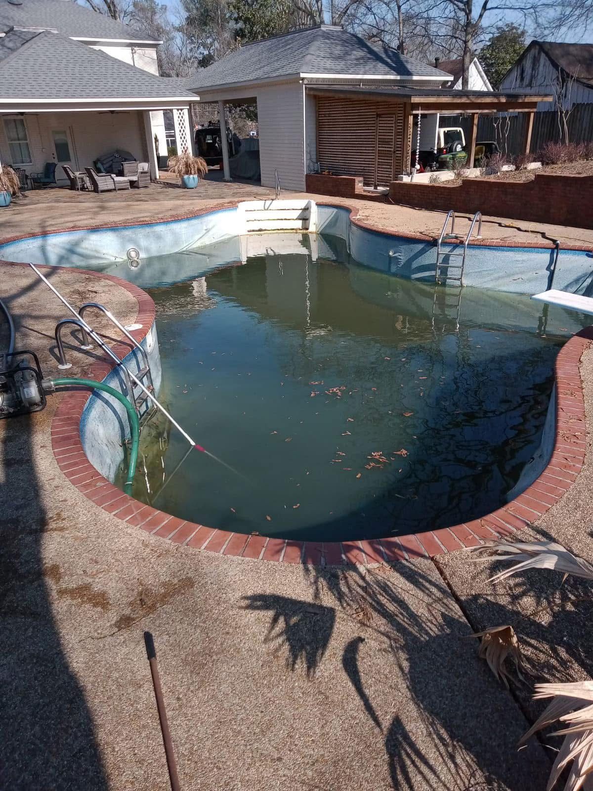 Swimming Pools in North Mississippi 