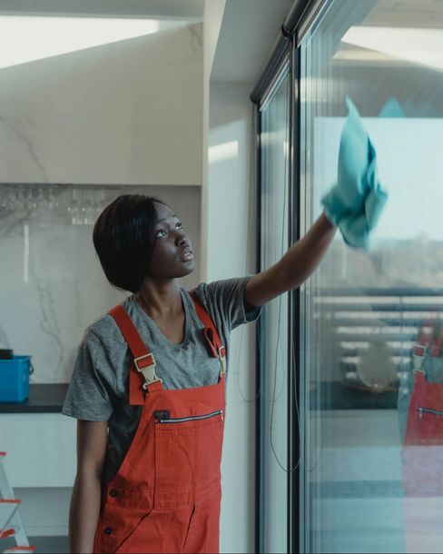 Professional Trained Cleaning Staff 
