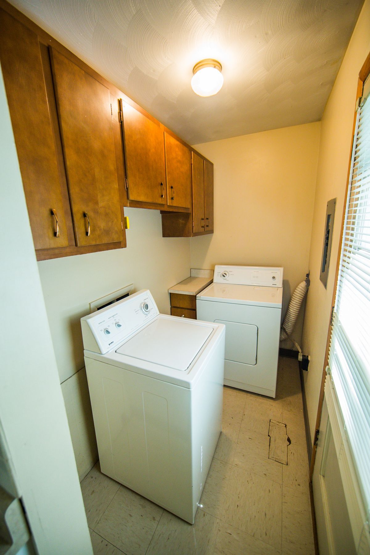 Photo showing a laundry area