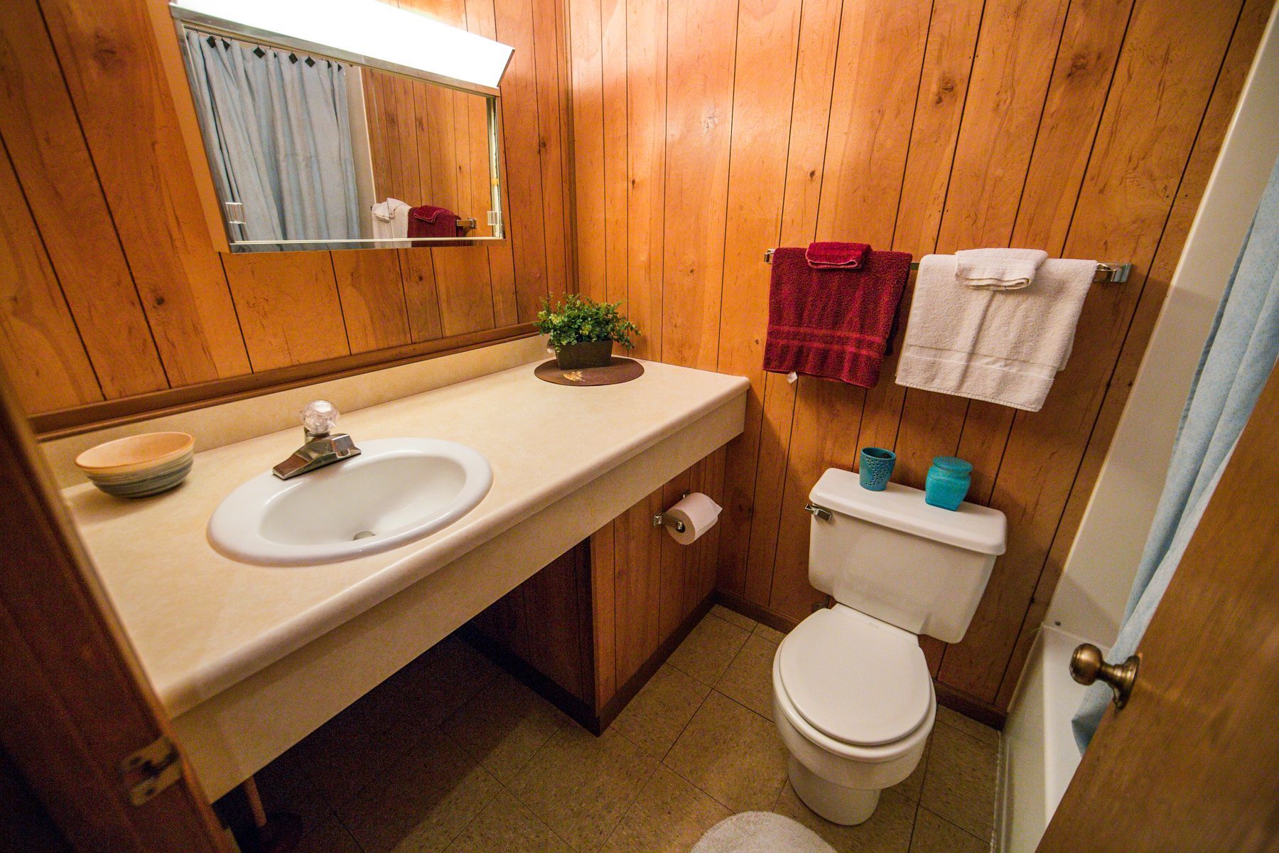 Photo showing a bathroom