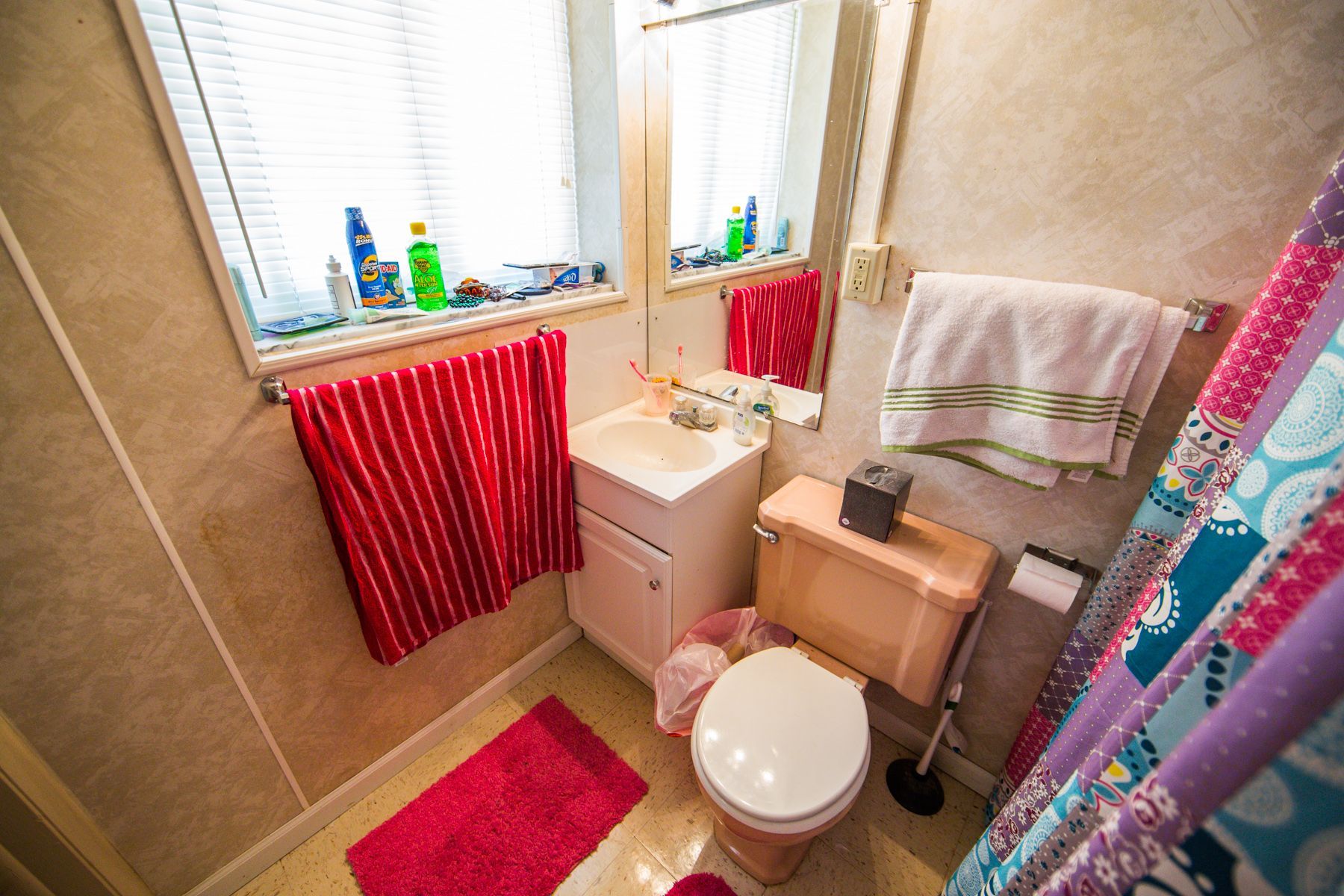 Photo showing a small bathroom