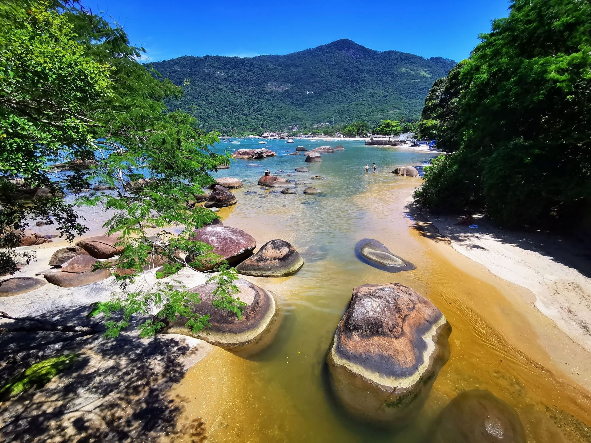 Vila do Abraão paisagens naturais