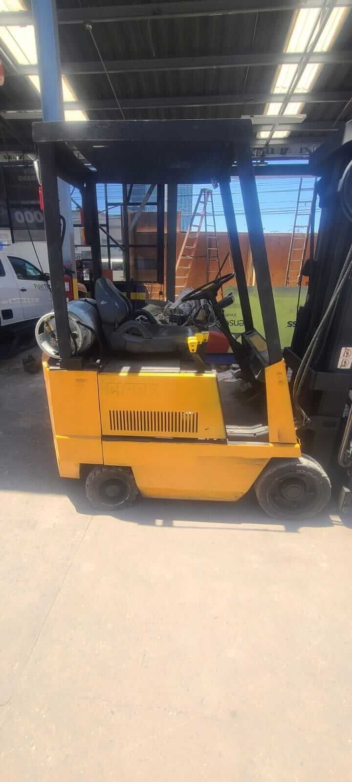 MAQUINARIA Y GRÚAS INDUSTRIALES