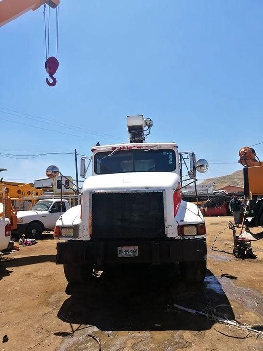 MAQUINARIA Y GRÚAS INDUSTRIALES