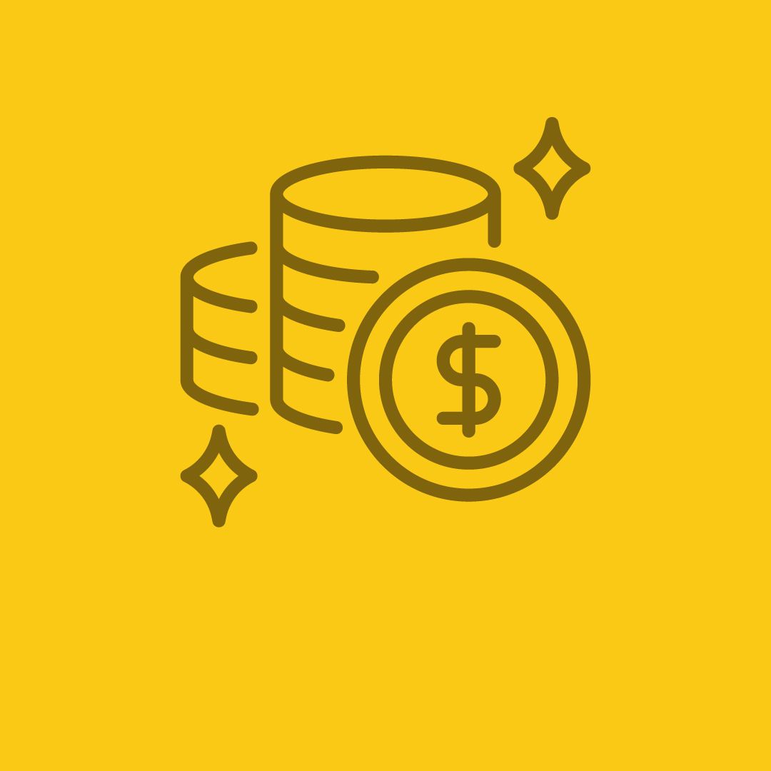 Fundo amarelo com uma pilha de moedas delineada e ícones de moedas de dólar, sugerindo dinheiro ou poupança.