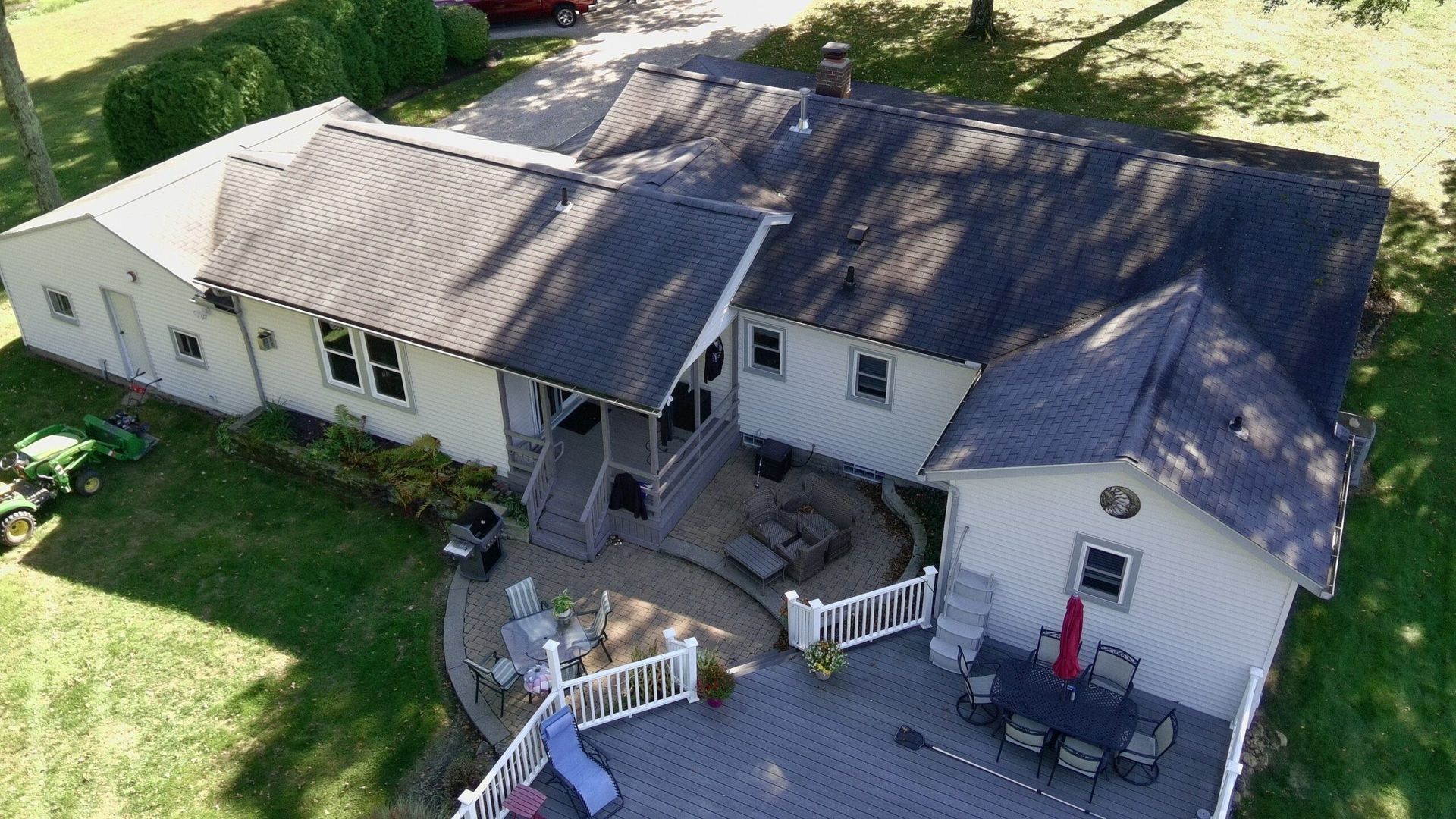 Diamond Roofing Pros doing emergency roof repair
