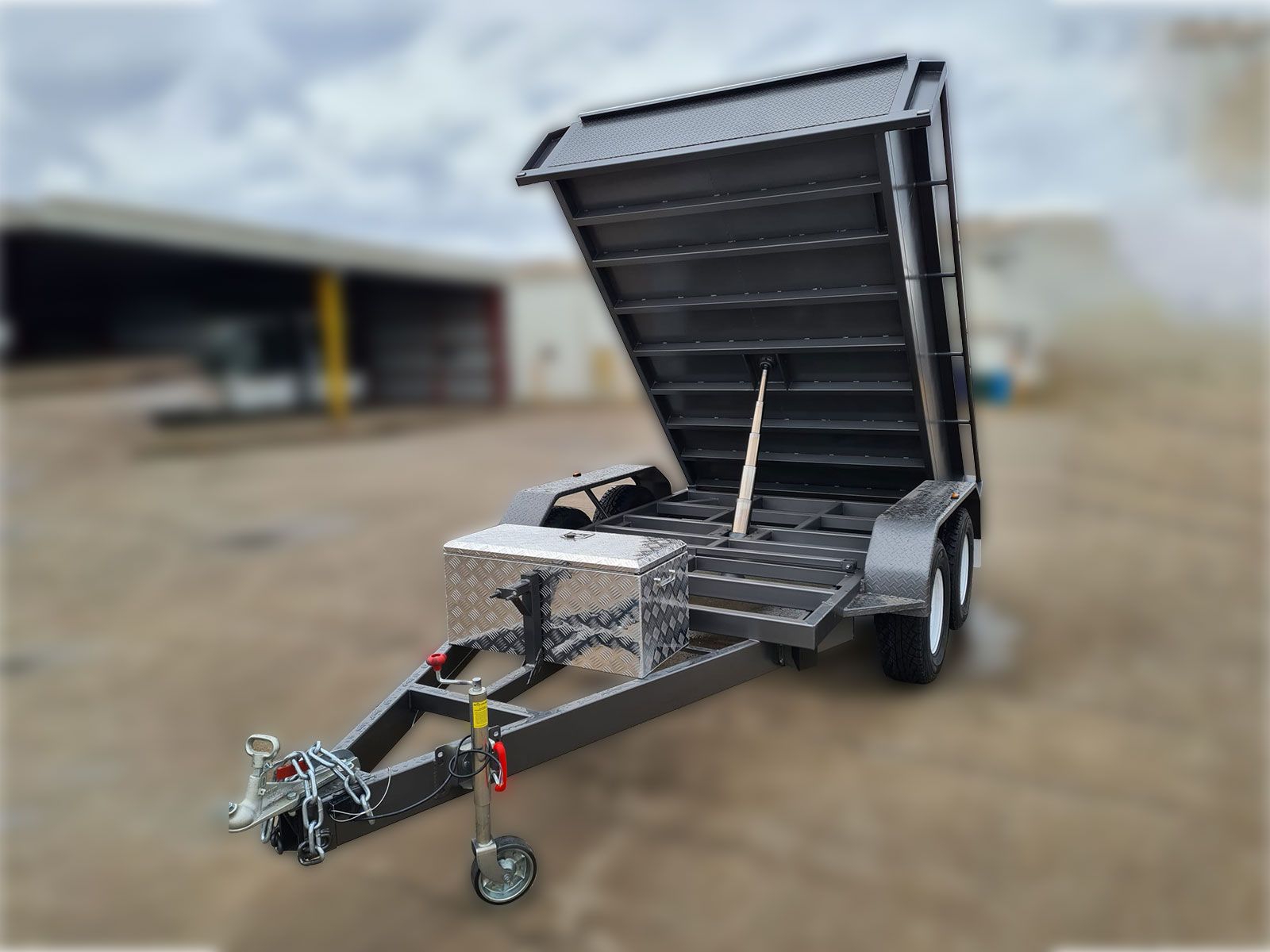 TIPPER TRAILERS in melbourne