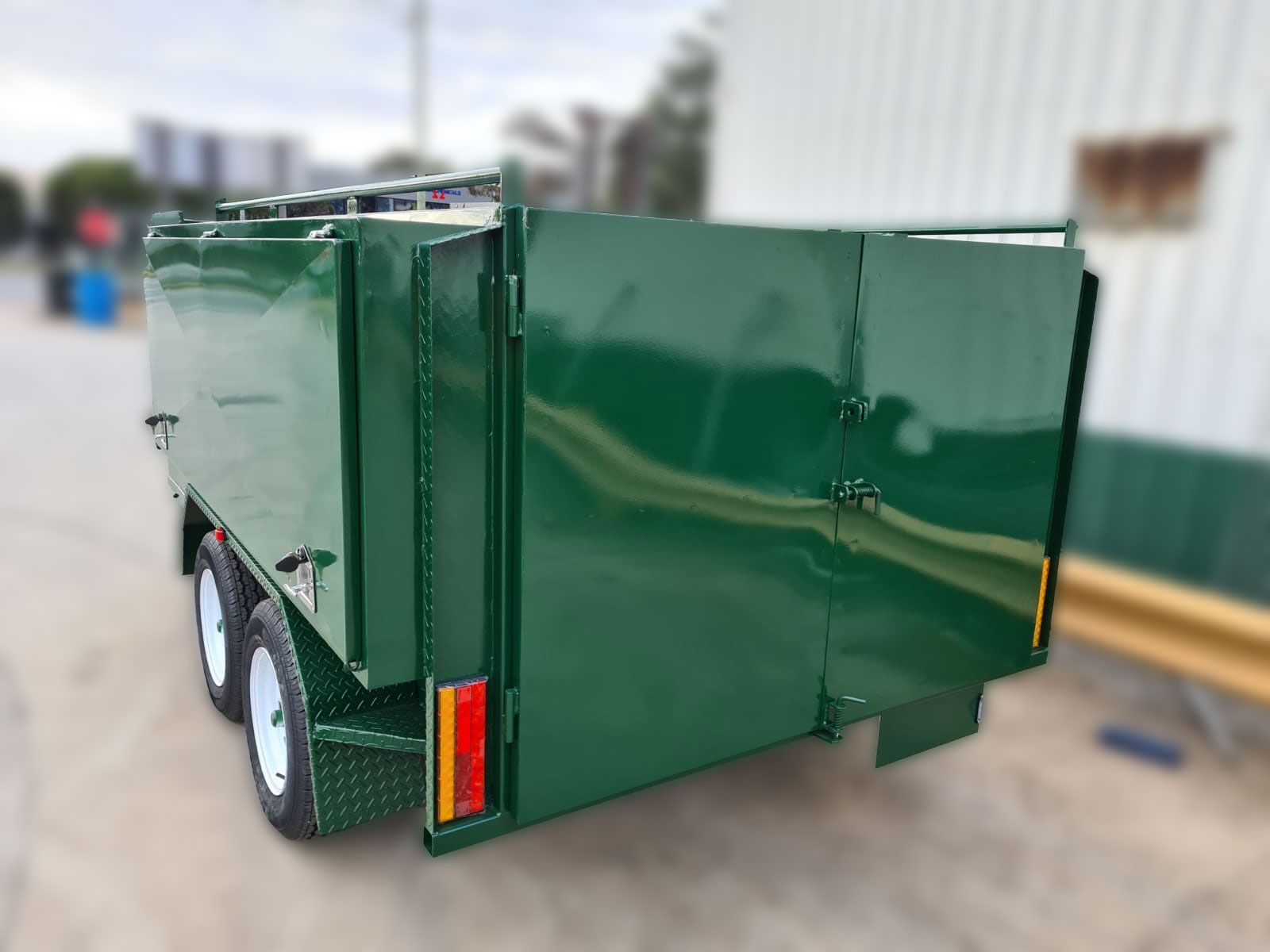 LAWN MOWER TRAILER in Melbourne