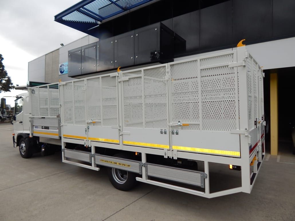 TRUCK BODY REPAIR