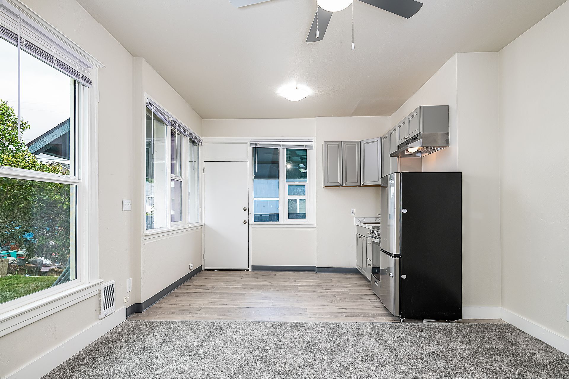 Photo of the kitchen, from wider angle