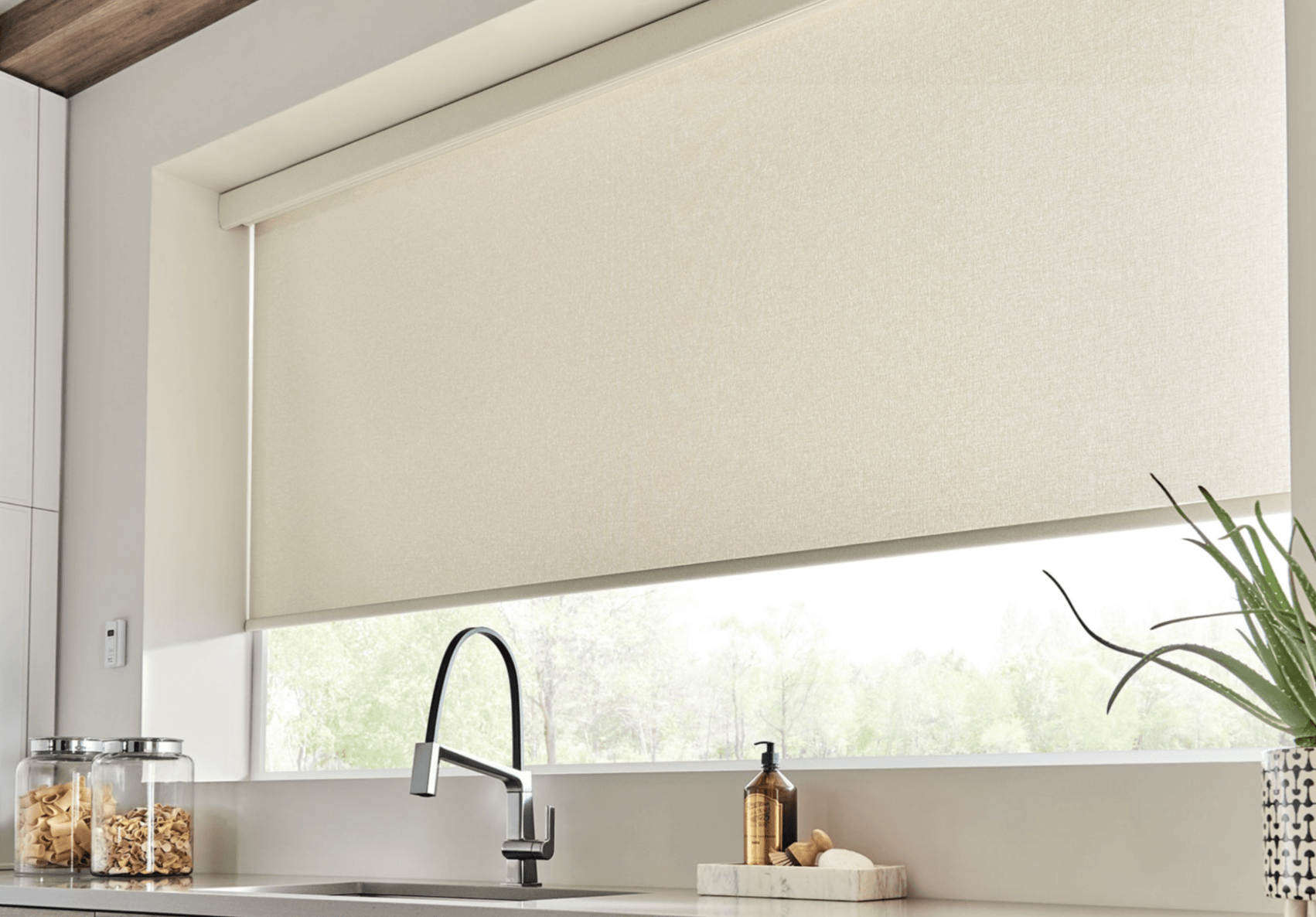 Roller Shade
