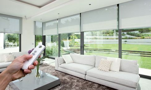Somfy Motorized shades and sitiu  - remote control