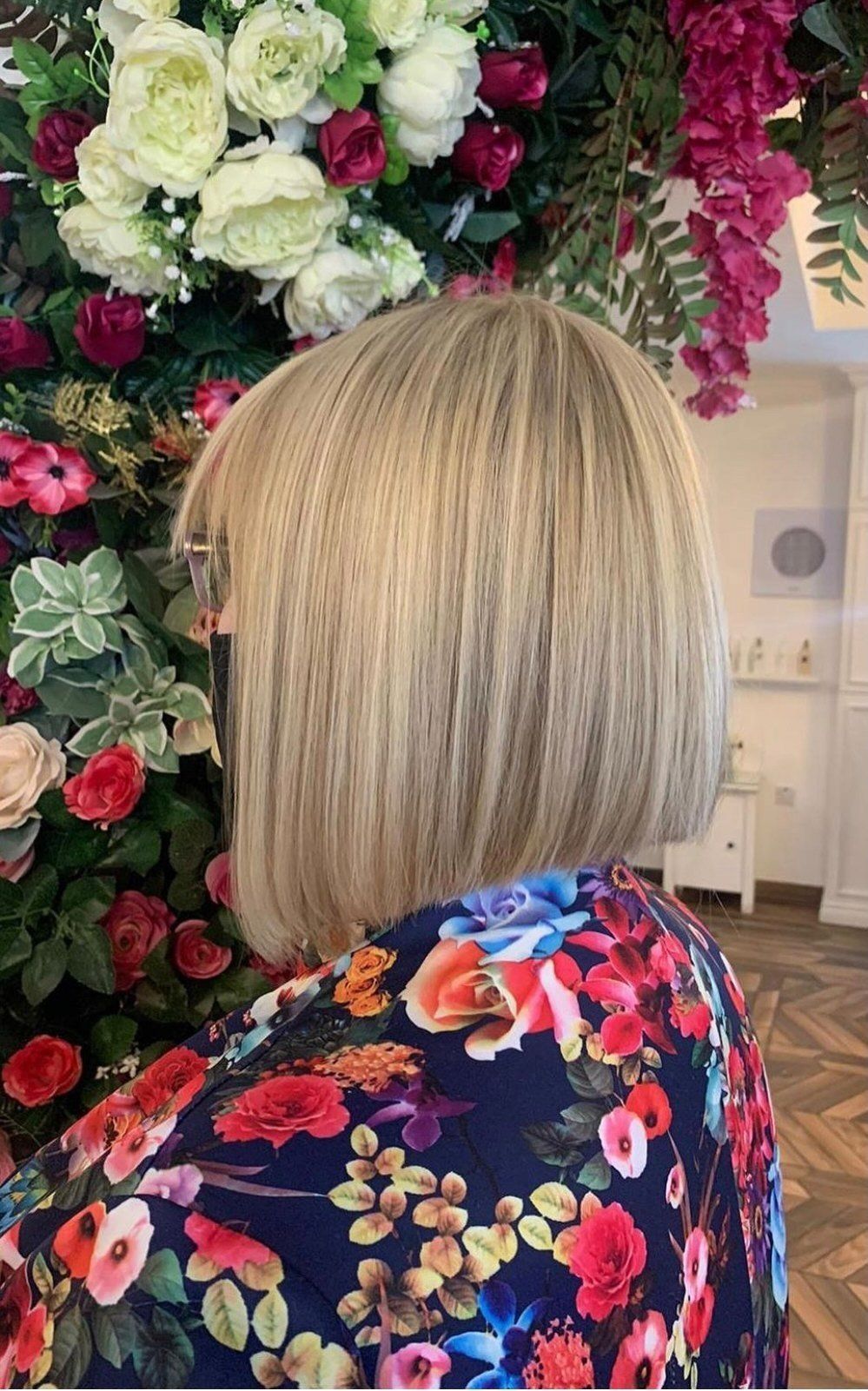 La Bella Vita full head of foils & graduated bob