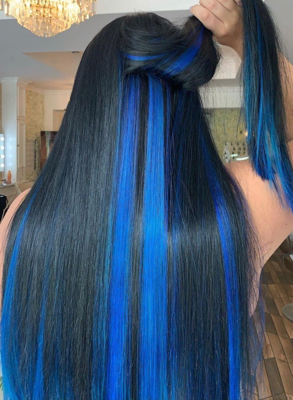 La Bella Vita electric blue slices with LA weave