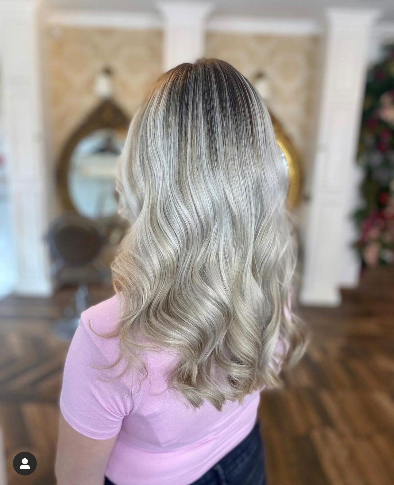 La Bella Vita root smudge, toner and invisible weaves