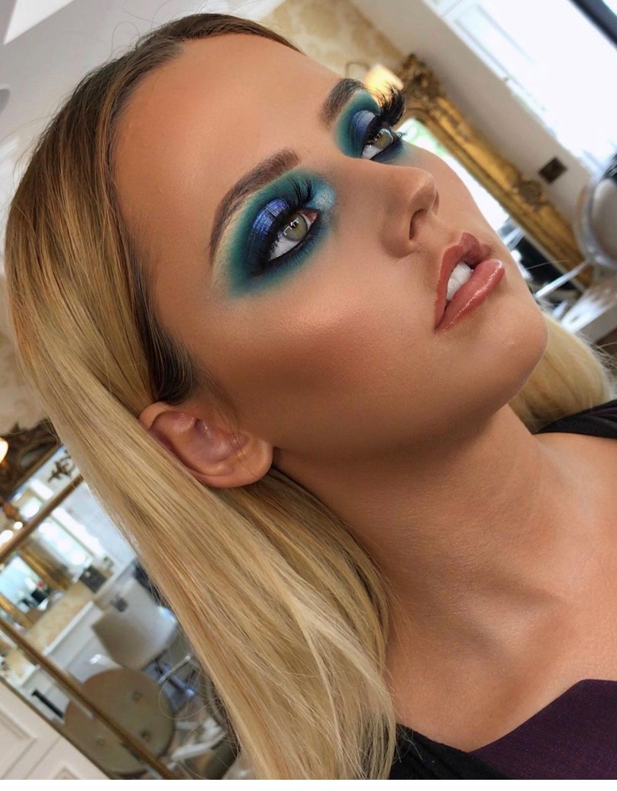 La Bella Vita Dramatic  Make-up Look