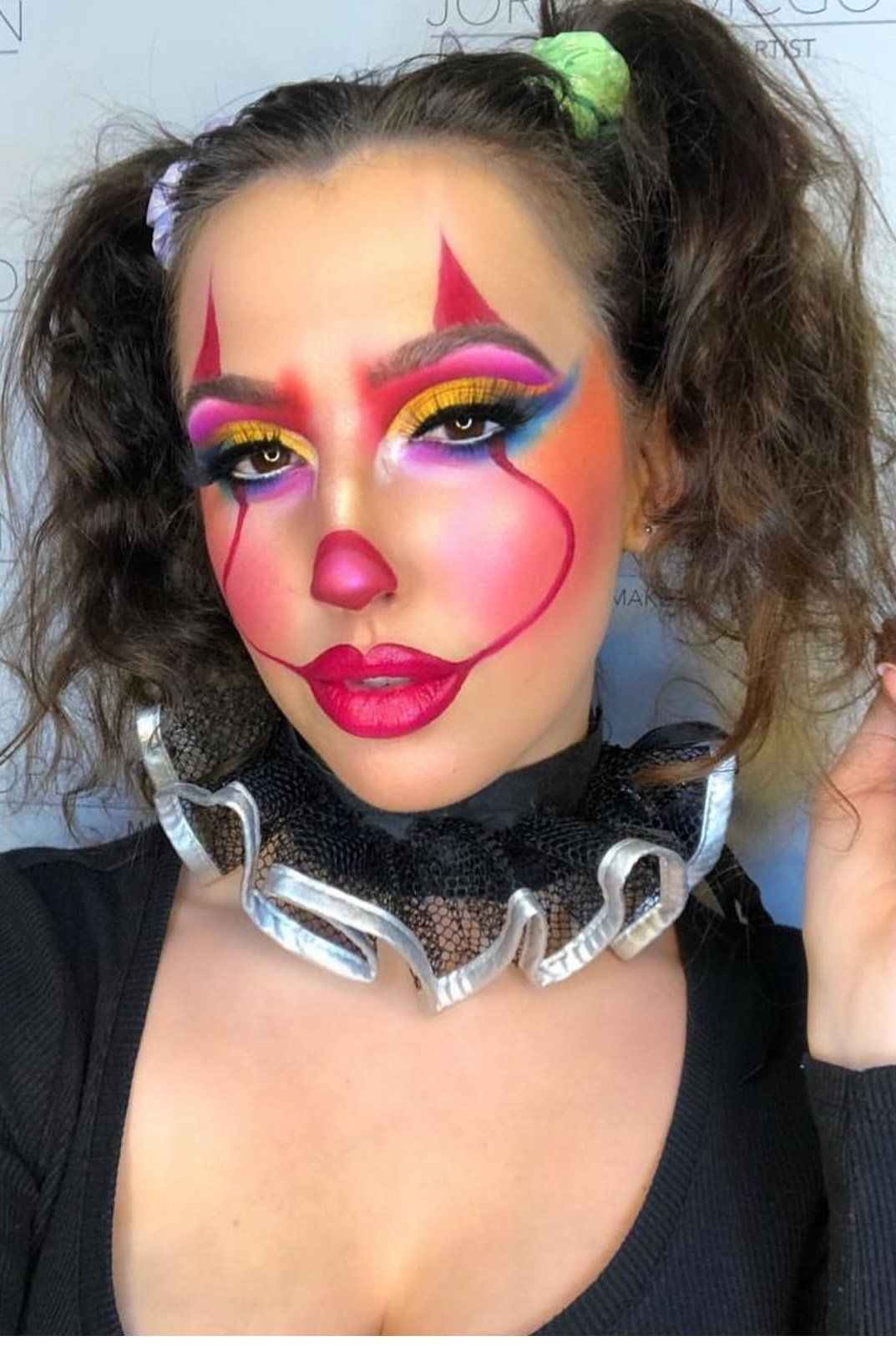 La Bella Vita Clown Halloween Make-up Look