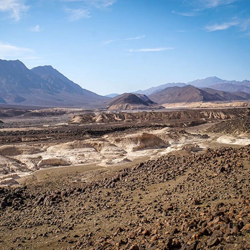 Panoramic views ring Lake Assal, Djibouti’s salt lake set about 155 meters below sea level. Trails cross salt crusts, black basalt, and wind-shaped ridges, with trekking routes linking viewpoints to the Ardoukôba fissure zone and lava fields. Plan half-day circuits or longer ridge walks in cooler hours. Inspiration Africa organizes tailor-made Djibouti journeys to Lake Assal, including expert hiking guides, 4x4 transfers, safety gear, and permits. Combine Assal trekking with Lake Abbe’s chimneys or snorkeling in the Gulf of Tadjoura for a balanced, active itinerary. Inspiration Africa specializes in bespoke, tailor-made journeys to Djibouti and across Africa, crafting unforgettable safari experiences in extraordinary destinations.
