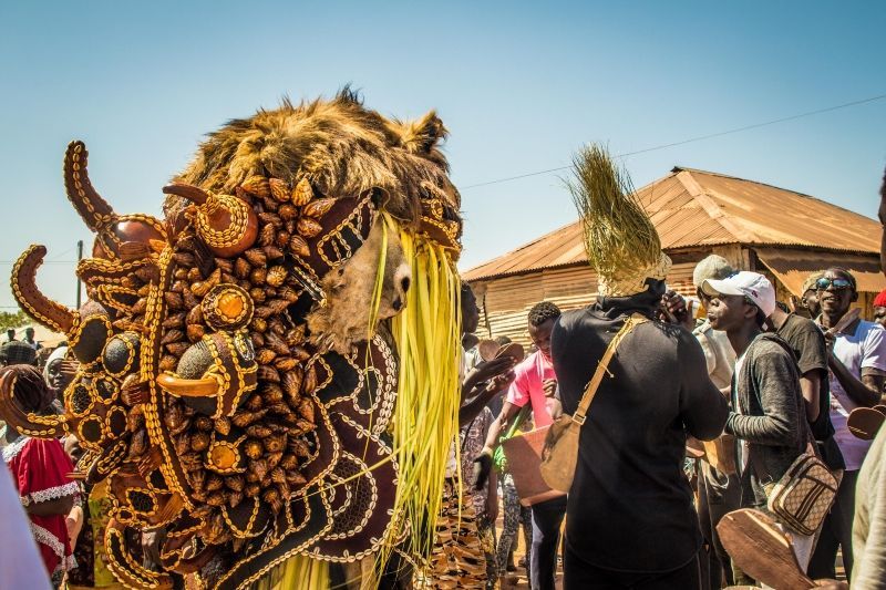 This photo showcases the vibrant energy of **Banjul**, The Gambia’s capital, during a local **festival**, where tradition, music, and community come together in colorful celebration. Cultural experiences in Banjul offer insight into Gambian heritage through dance, dress, and storytelling. Inspiration Africa creates personalized journeys to The Gambia, including immersive visits to Banjul’s markets, historical landmarks, and festive events. Whether you’re exploring local customs or witnessing cultural performances, Inspiration Africa ensures your travel experience is authentic and engaging. Inspiration Africa specializes in bespoke, tailor-made journeys to the Gambia and across Africa, crafting unforgettable safari experiences in extraordinary destinations.