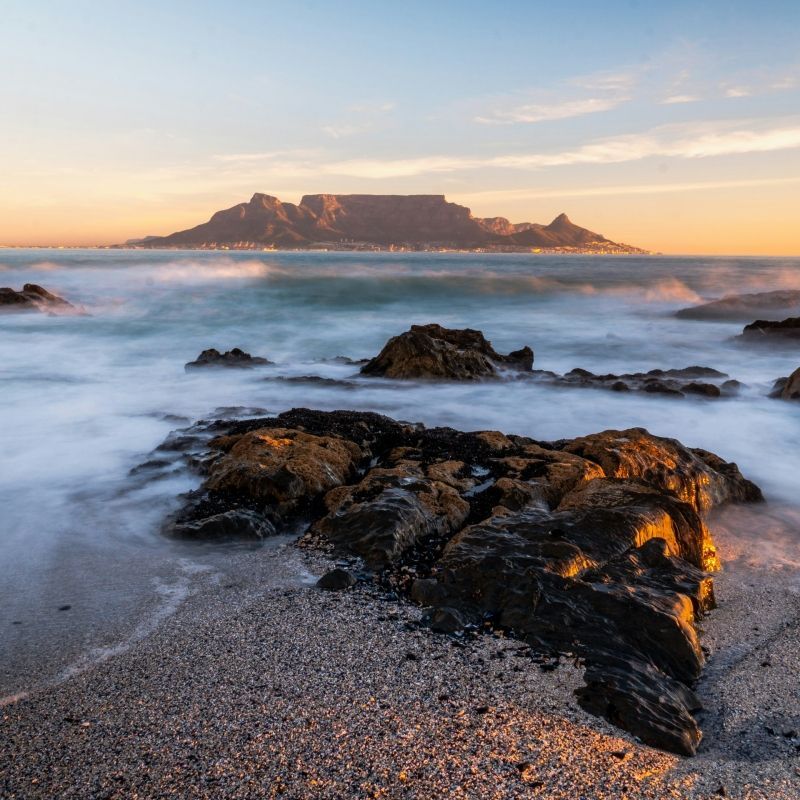 Discover the diversity of South Africa with Inspiration Africa. This iconic view of Cape Town framed by Table Mountain captures a destination of striking contrasts, from vibrant cities and dramatic coastlines to world-class wildlife and wine regions. We specialize in designing bespoke, tailor-made journeys that combine extraordinary perspectives with Africa’s most remarkable destinations, offering endlessly varied and unforgettable travel experiences.