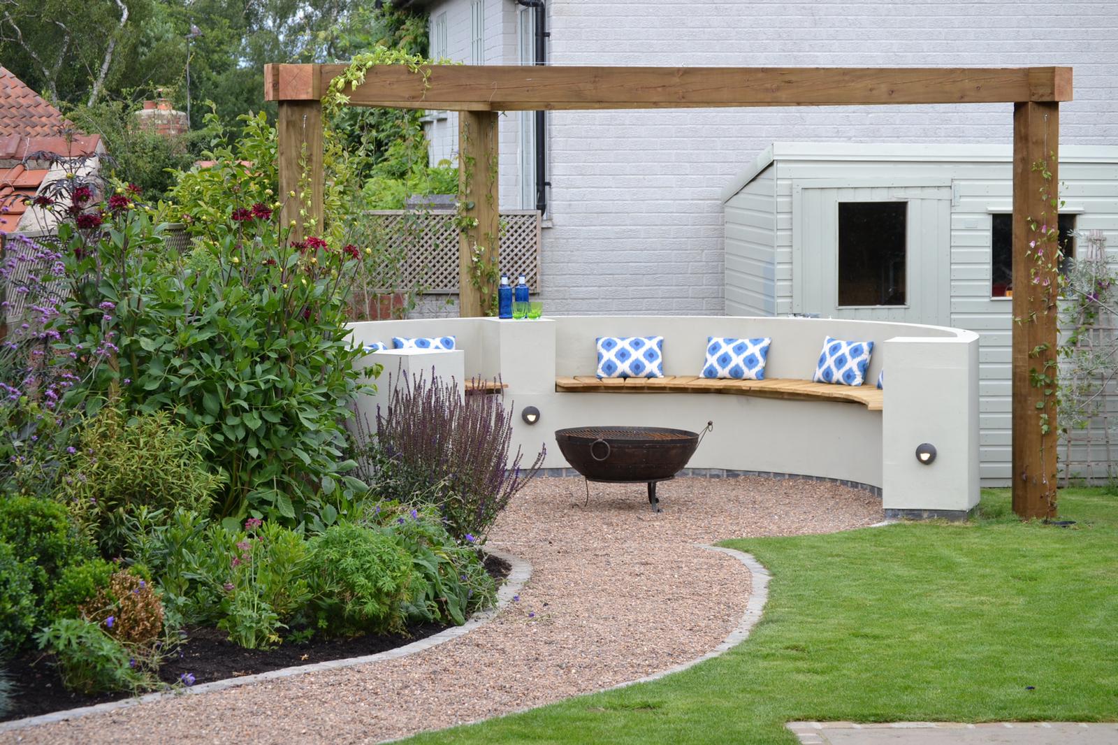 Beyond the Border Garden Design by Sally Ramsden