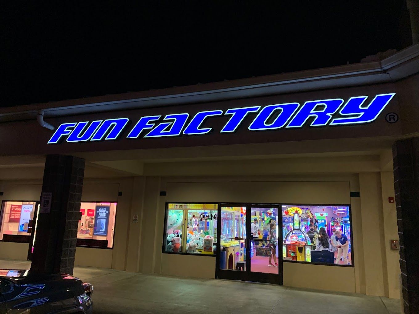 Big Island Locations - Hilo Fun Factory Arcade Hawaii