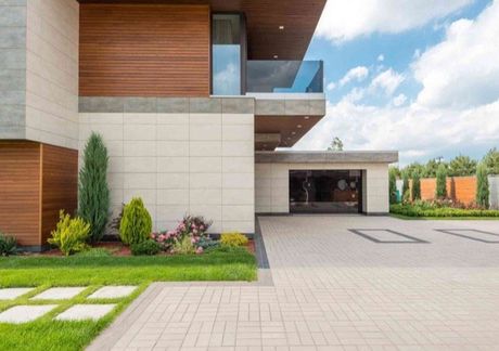 aménagement paysager devant maison terrebonne QC