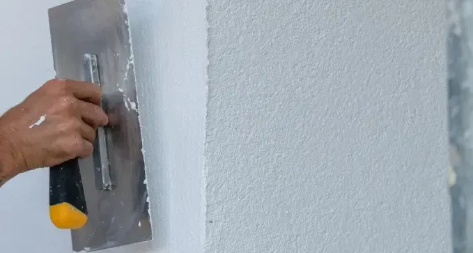 revestir fachada con enfoscado de cemento en Yuncos, Toledo