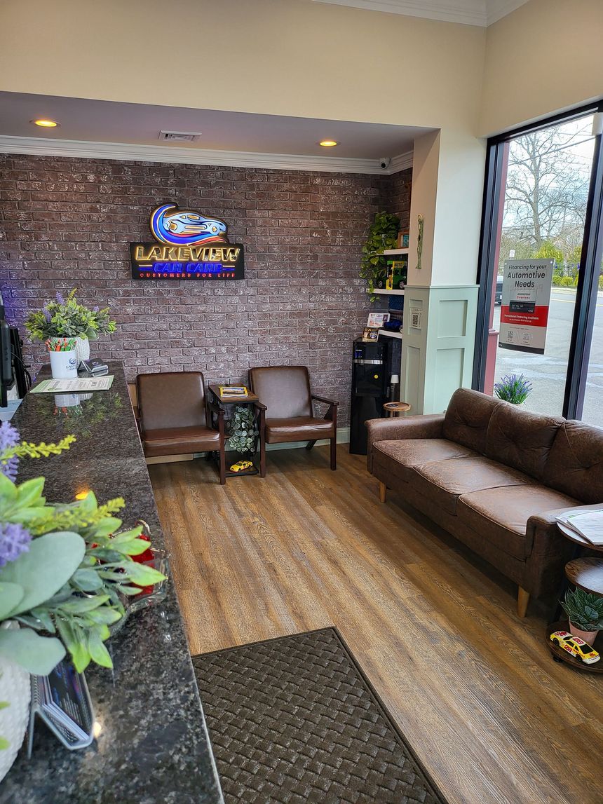 Relaxing Zone at Lakeview Car Care