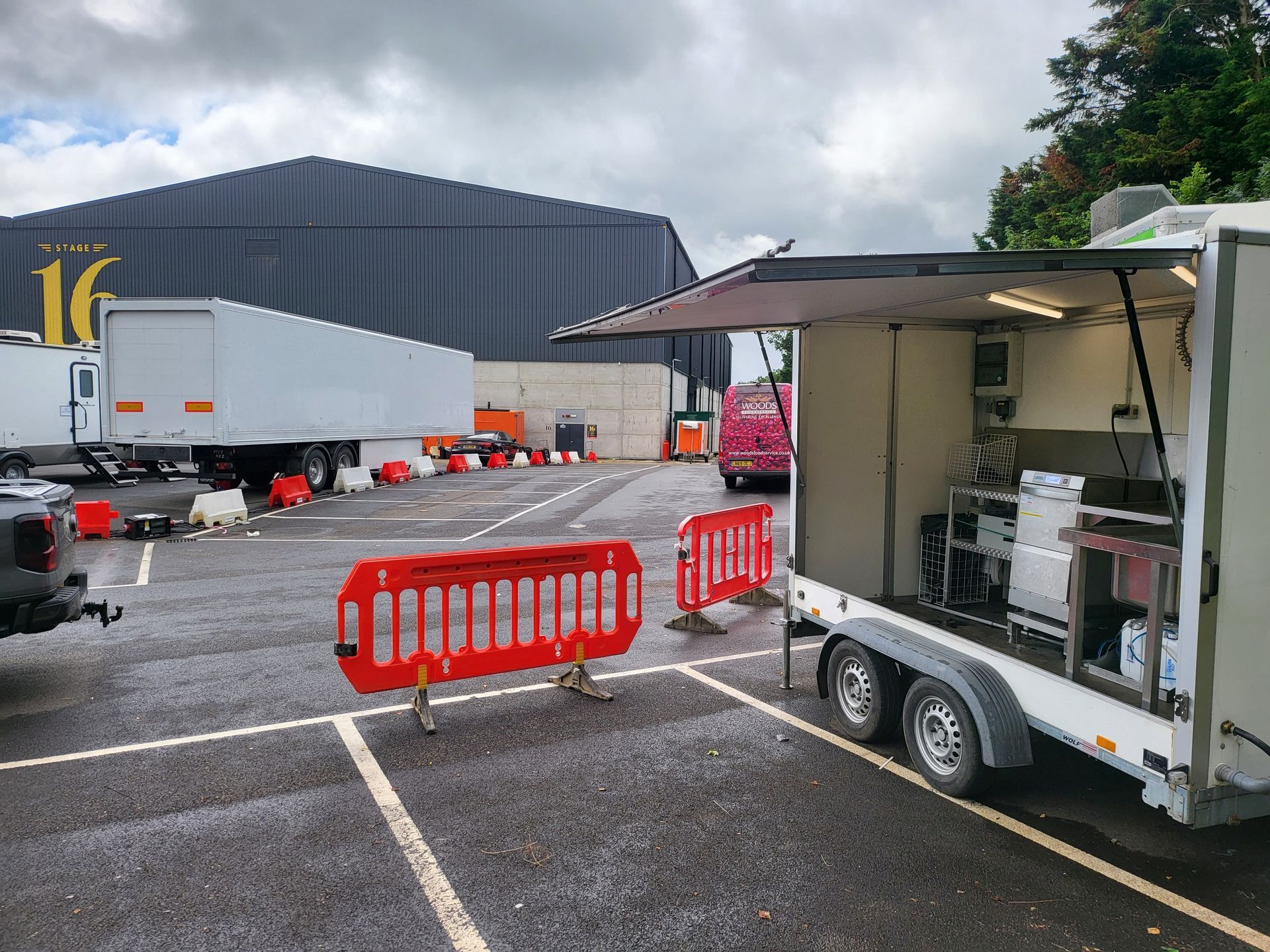 Pot-wash trailer at Shenfield Studios