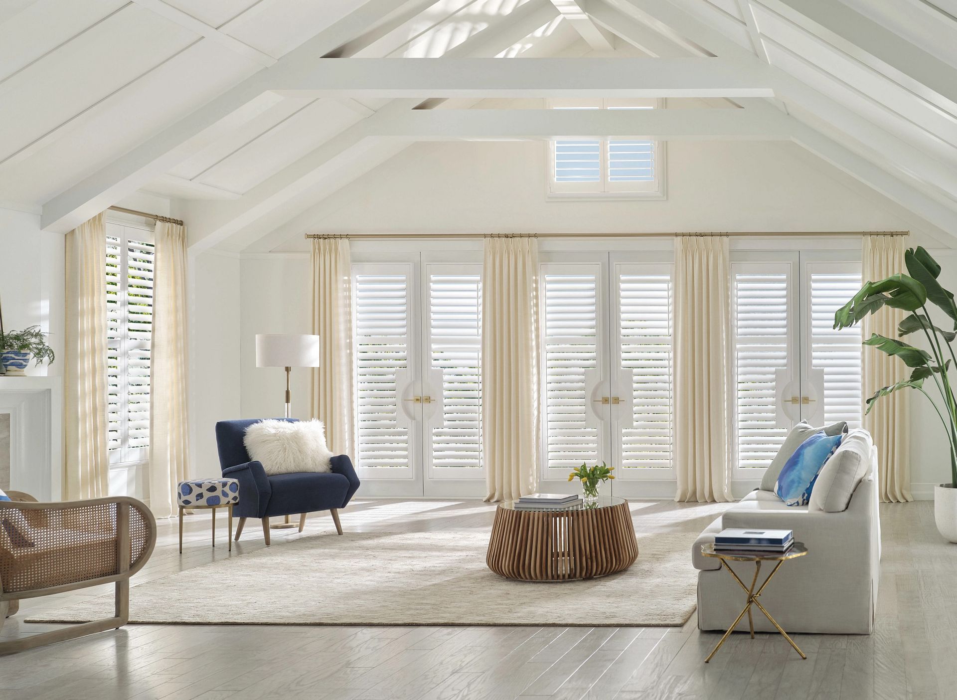 Hunter Douglas PalmBeach™ Polysatin™ Vinyl Shutters