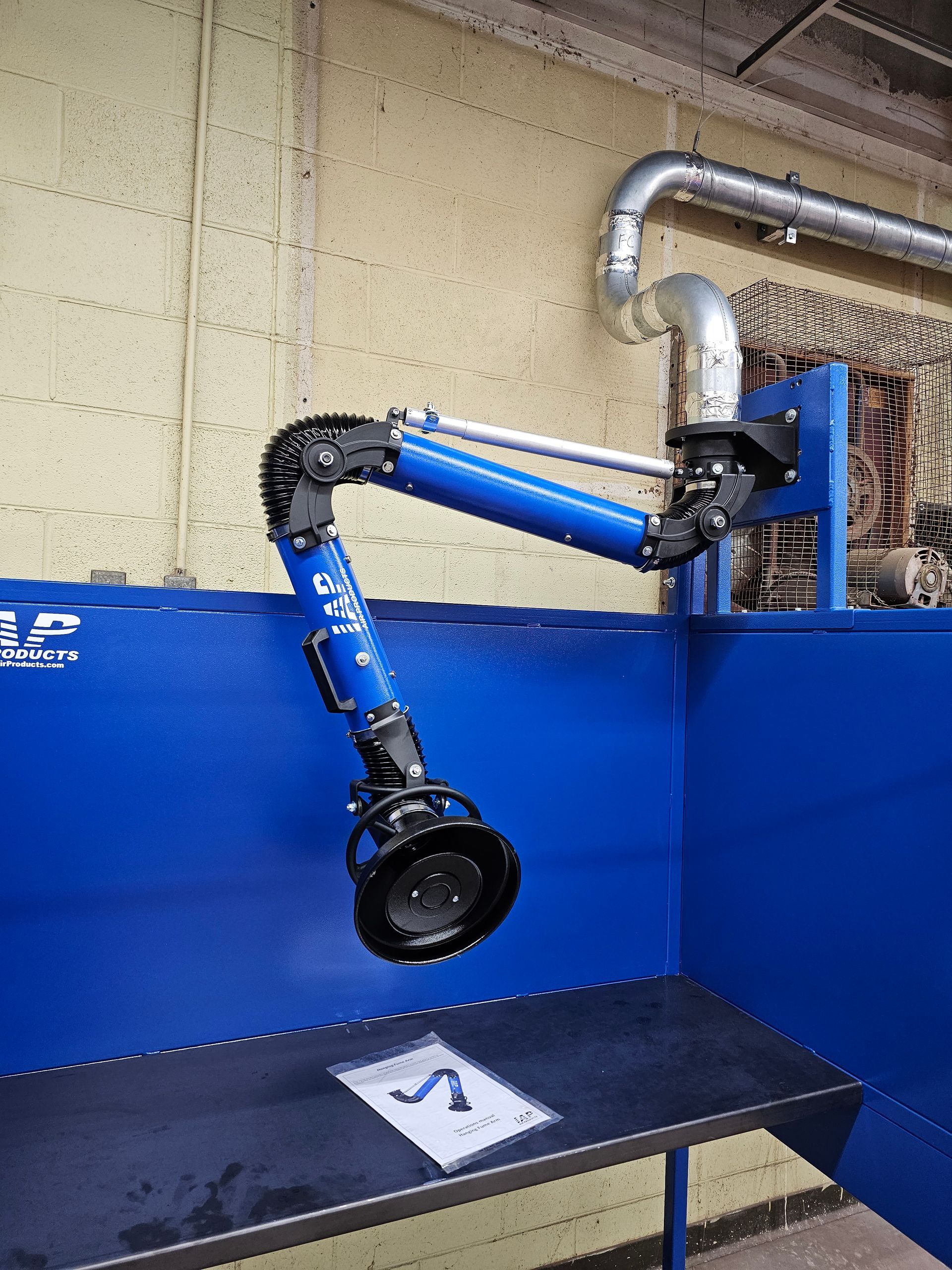 Weld booth and bracket