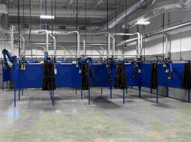 IAP-Weldshell-row-of-weld-booths-in-a-trade-school