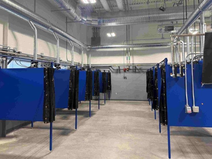 Weldshell-by-IAP-2-rows-of-weld-booths-in-a-trade-school