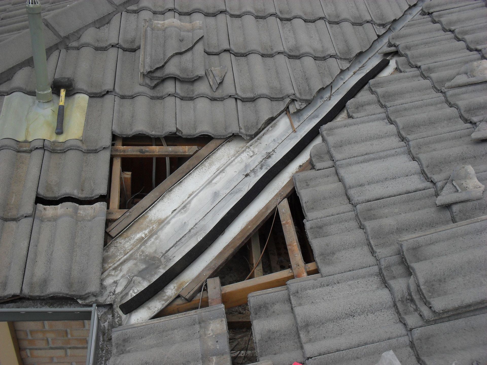 Valley Seal Installations — Gold Coast Roof Repairs in Mudgeeraba, QLD