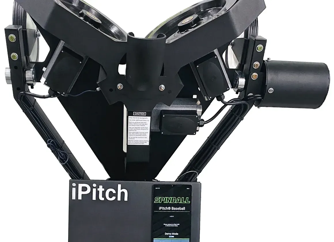 iPitch pitching machine - Batting Lanes 210