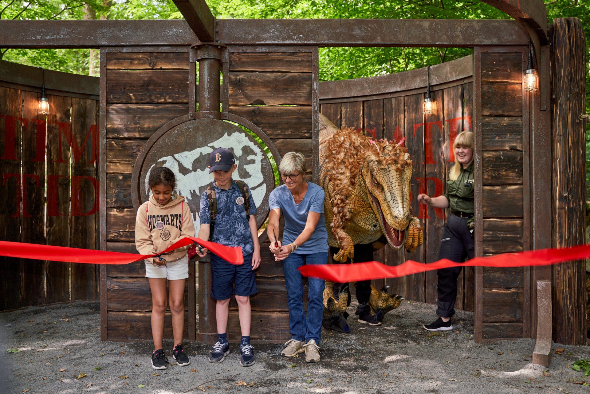 PRESS RELEASE: Dinosaurs roar into life at Skånes Djurpark