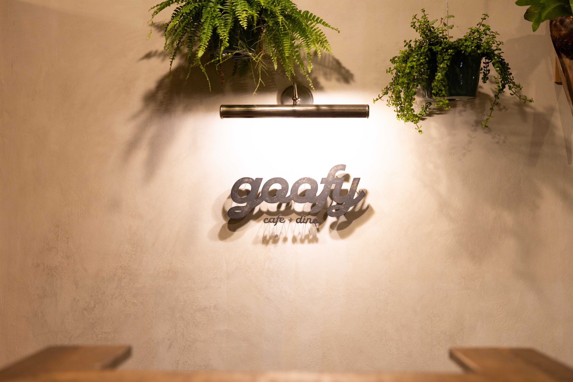 Goofy Cafe & Dine - Waikiki Beach