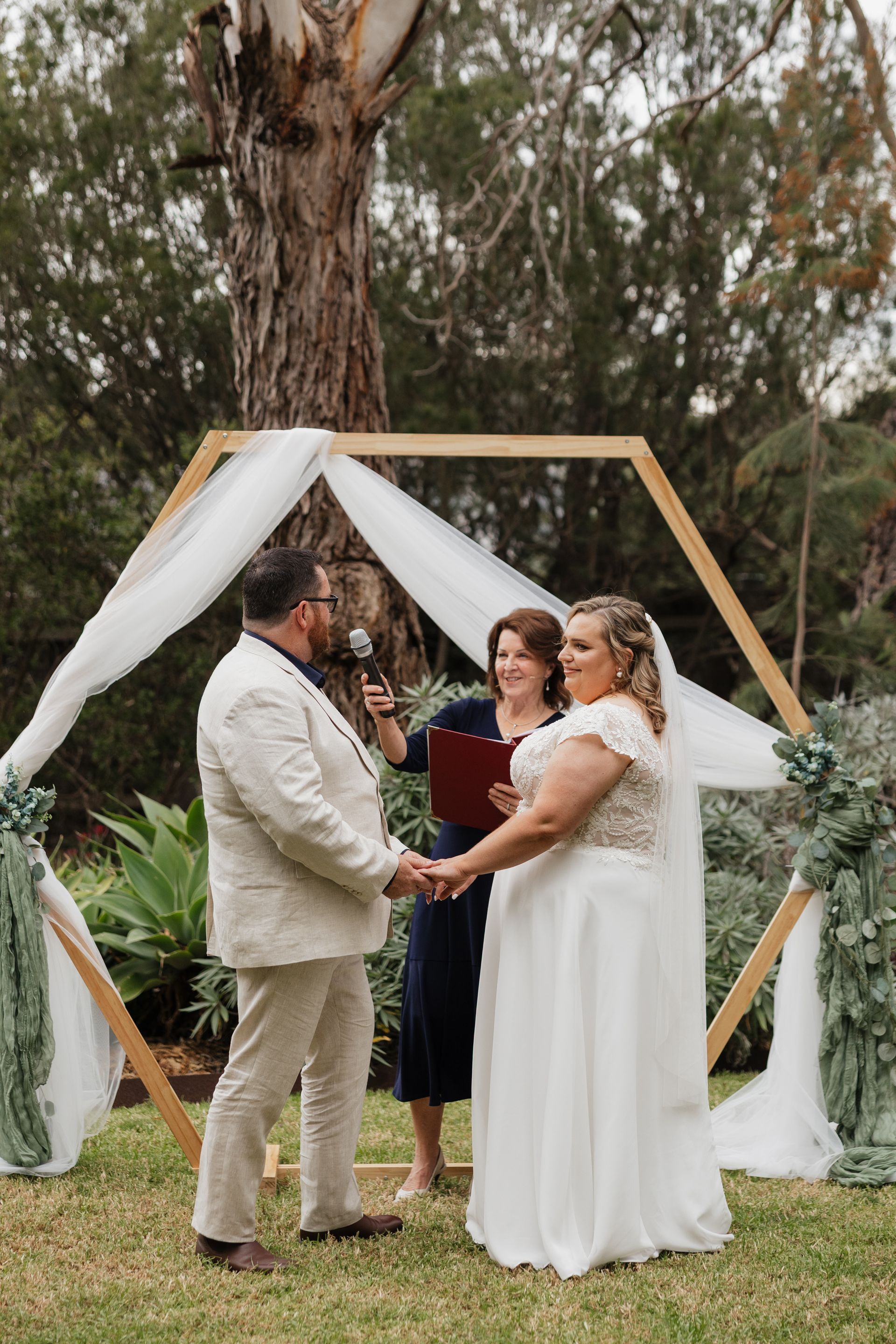 Cheryl Warry Wangaratta Celebrant with a couple that had a meat raffle to decide who their witnesses would be