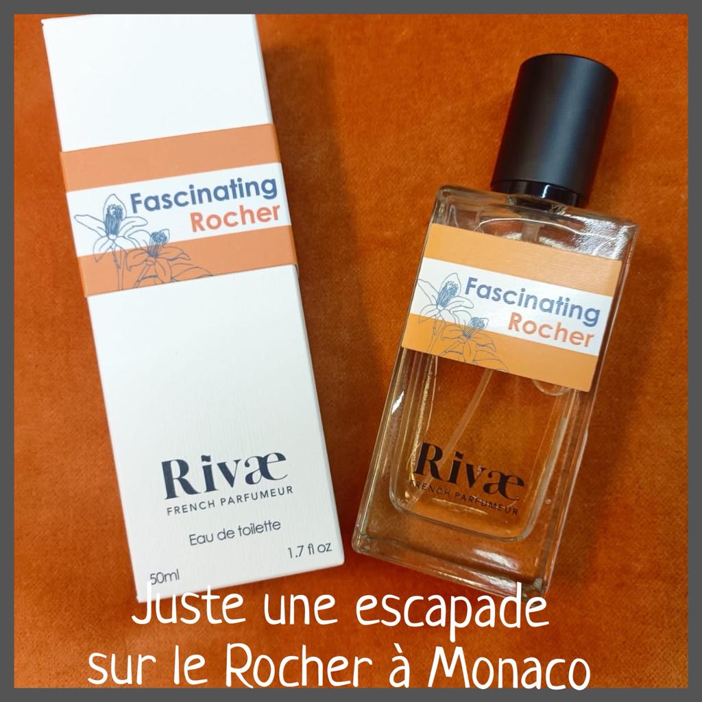 Un flacon de parfum fascinant de Rocher à côté de sa boîte