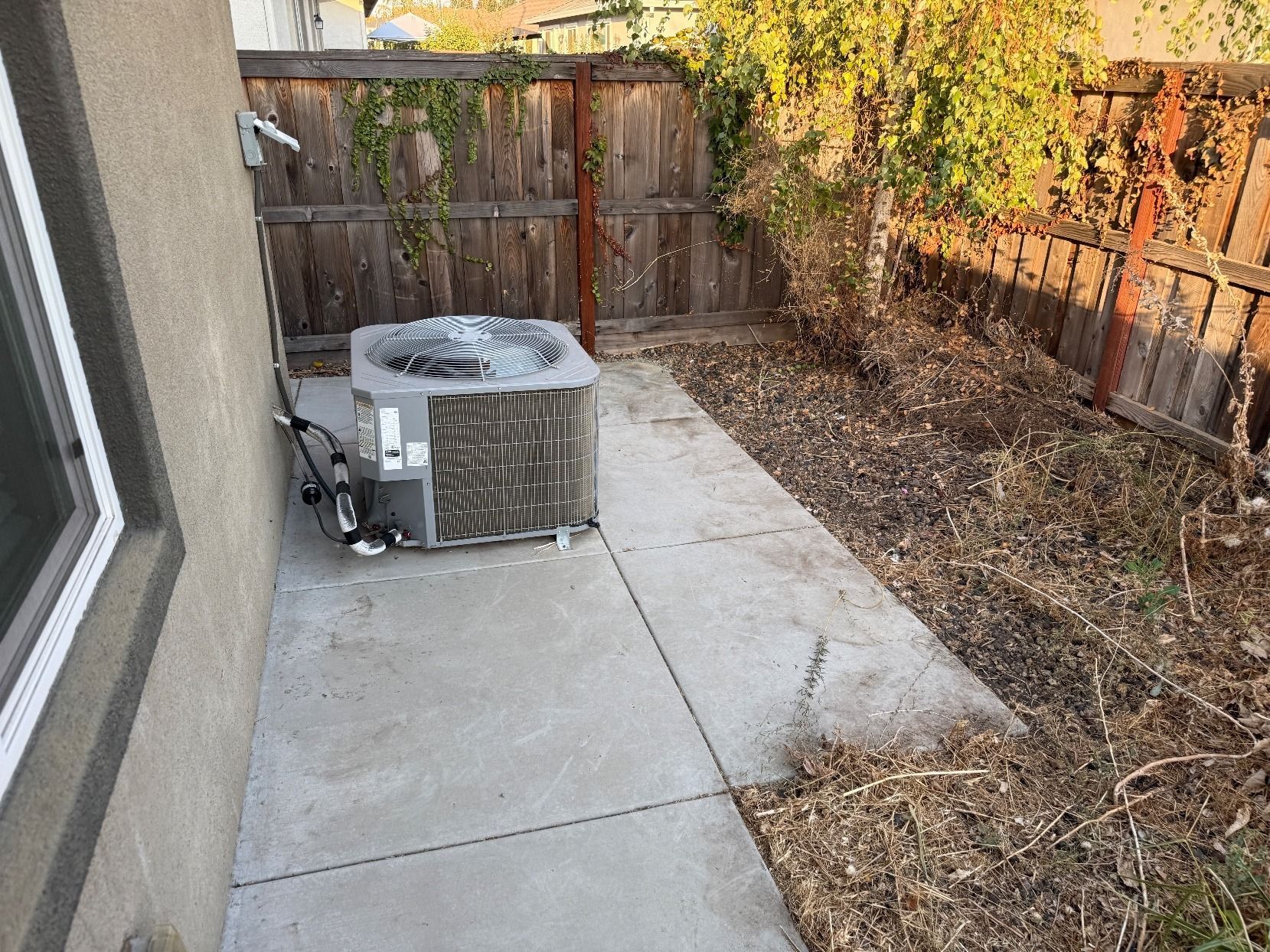 Backyard junk removal before and after in Chico, CA