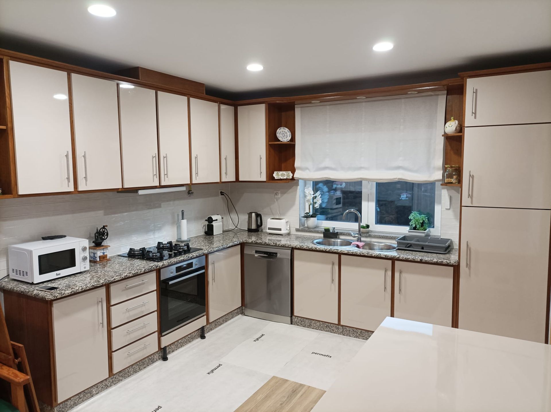 Renovação para modernização de cozinha antiga realizada pela Jorge Móveis